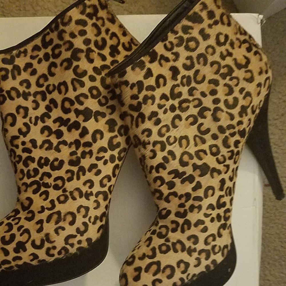Platform mohair cheetah print shoes